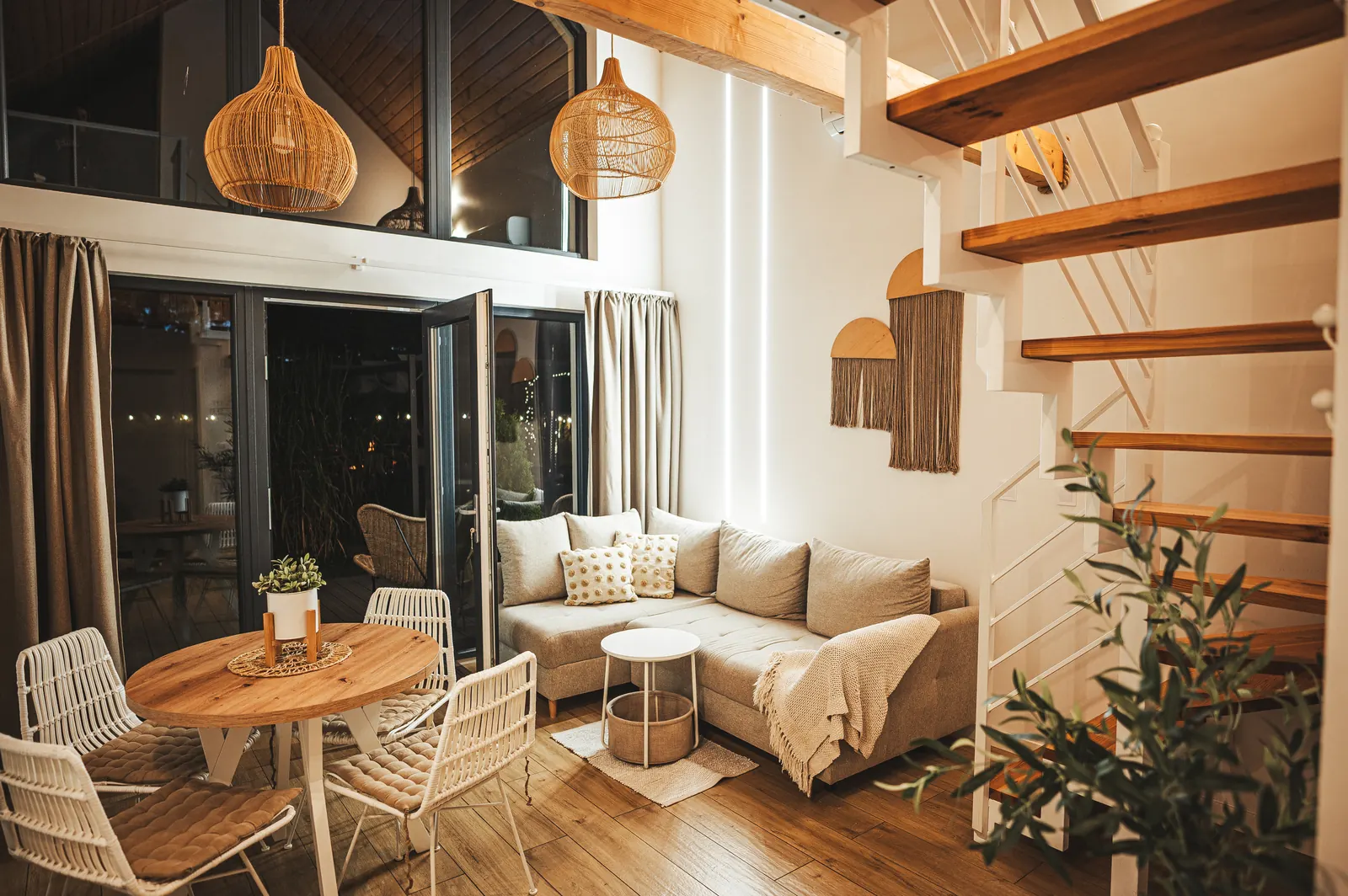 The living room of Mazurska Sielanka in the evening
